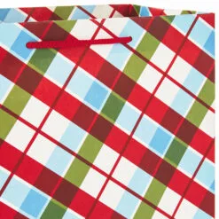Hallmark Assorted Sizes And Designs 18-Pack Christmas Gift Bags -Hallmark Store 18 Assorted Sizes and Designs Christmas Gift Bags 5XGB1409 06