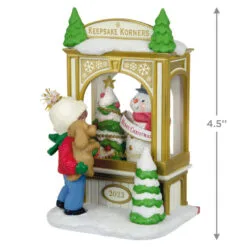 Hallmark Christmas Window 2023 Exclusive Ornament -Hallmark Store Christmas Window 2023 Exclusive Ornament 2299QXC5618 03
