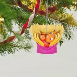 Hallmark Disney/Pixar Finding Nemo 20th Anniversary Marlin & Nemo Ornament -Hallmark Store DisneyPixar Nemo and Marlin Keepsake Ornament 2199QXD6607 02