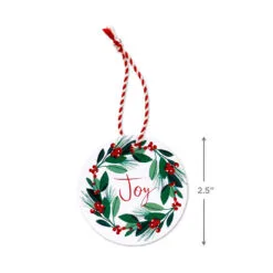 Hallmark 26" Greenery And Berries Christmas Fabric Gift Wrap With Twine And Tag -Hallmark Store Greenery and Berries Christmas Fabric Gift Wrap With Tag 5XW2087 05