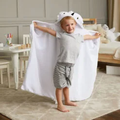 Hallmark Harry Potter™ Hedwig™ Hooded Blanket -Hallmark Store Harry Potter Hedwig Owl Hooded Blanket 1BBY4816 03