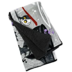 Hallmark Disney Hocus Pocus Black Flame Candle Blanket, 50x60 -Hallmark Store Hocus Pocus Black Flame Candle Fleece Blanket 1HGN1506 02