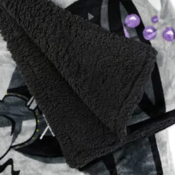 Hallmark Disney Hocus Pocus Black Flame Candle Blanket, 50x60 -Hallmark Store Hocus Pocus Black Flame Candle Fleece Blanket 1HGN1506 05