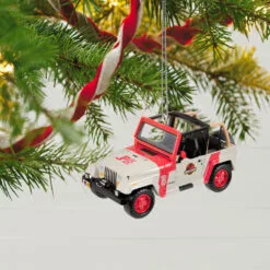 Hallmark The Car's The Star Jurassic Park 1992 Jeep Wrangler Metal Ornament -Hallmark Store Jurassic Park Jeep Keepsake Ornament 2199QXR8149 02
