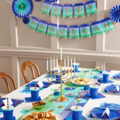 Hallmark Color Pop 60-Piece Tableware Premium Party Kit, Blue Hexagon 5 Hallmark Color Pop 60-Piece Tableware Premium Party Kit, Blue Hexagon -Hallmark Store Purple Hexagon Shape Plates Party in a Box Supplies 5CLP1012 03